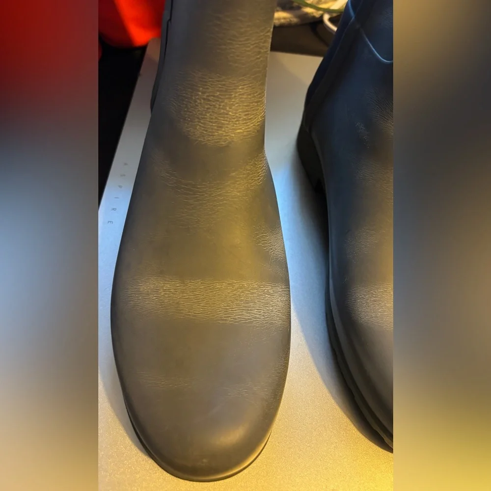 Hunter Classic Black Waterproof Boots - Picture 2 of 11